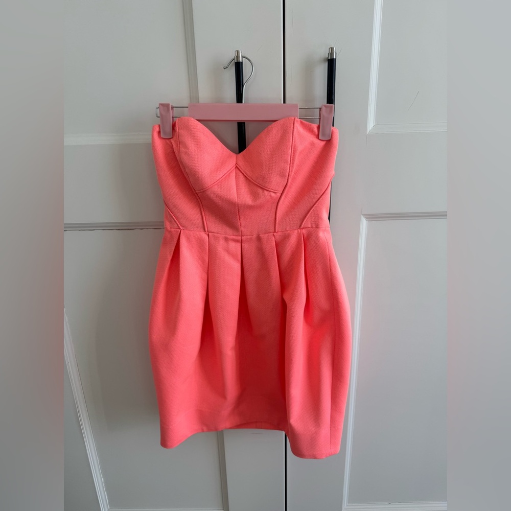 Shoshanna strapless dress, like new, with pockets